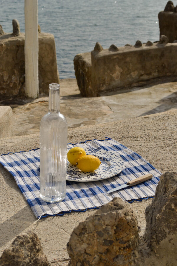 Tapis Petit Déjeuner dans le sable